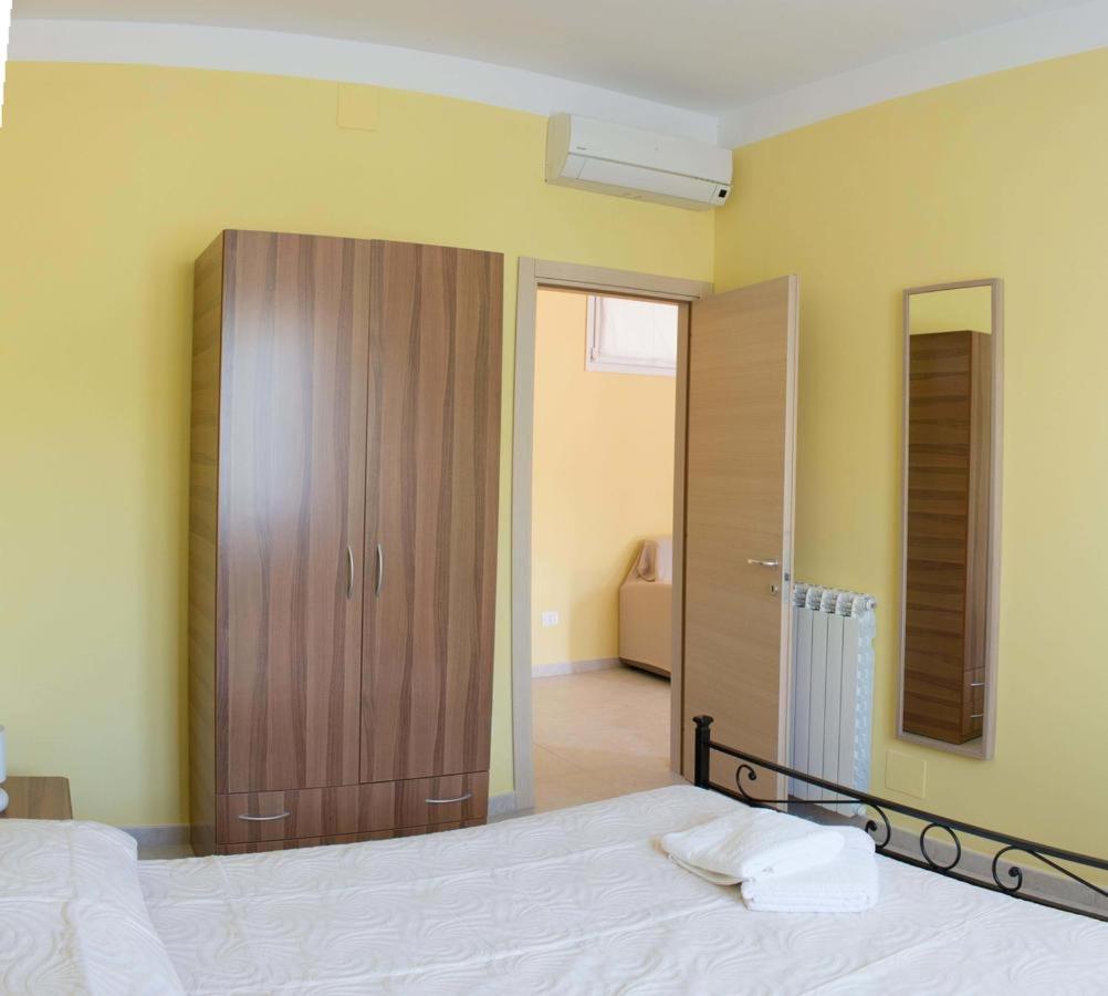 Zio Tonino Bed & Breakfast Termoli Luaran gambar