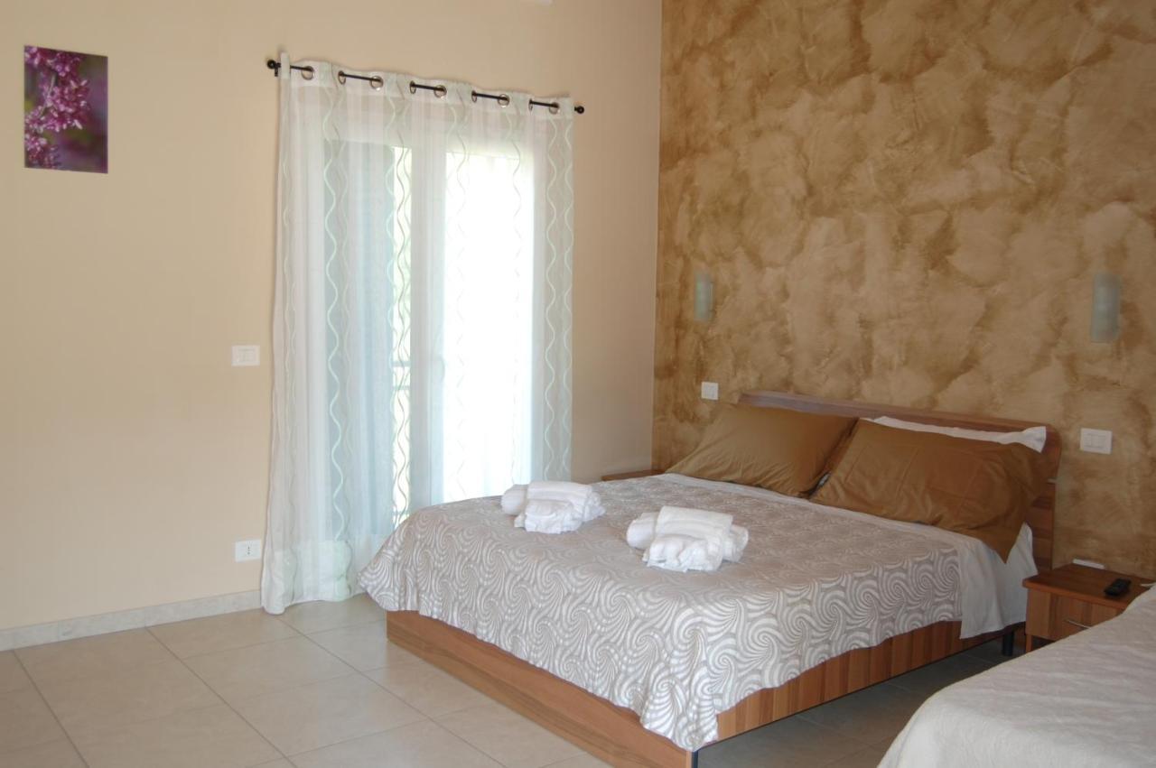 Zio Tonino Bed & Breakfast Termoli Luaran gambar